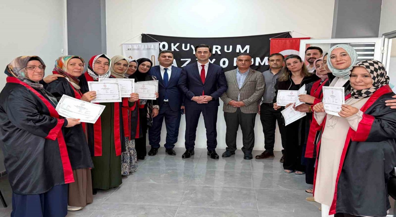 Midyatta okuma yazma kursunu tamamlayan kursiyerlere sertifika verildi