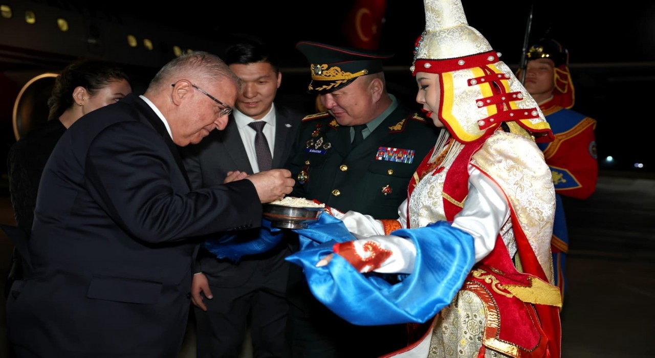 Milli Savunma Bakanı Güler, Moğolistanda