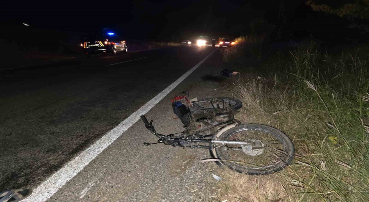 Motosikletler çarpıştı: 3 yaralı