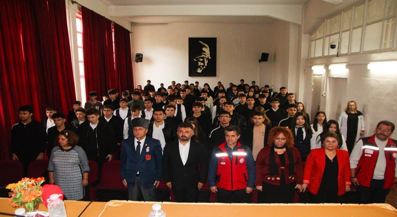 Muğlada Gaziler öğrencilerle buluştu