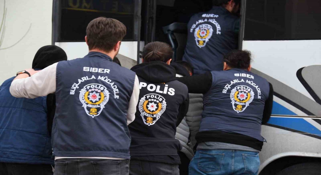 Nevşehirde 34 bin liralık dolandırıcılık: 8 şüpheli tutuklandı