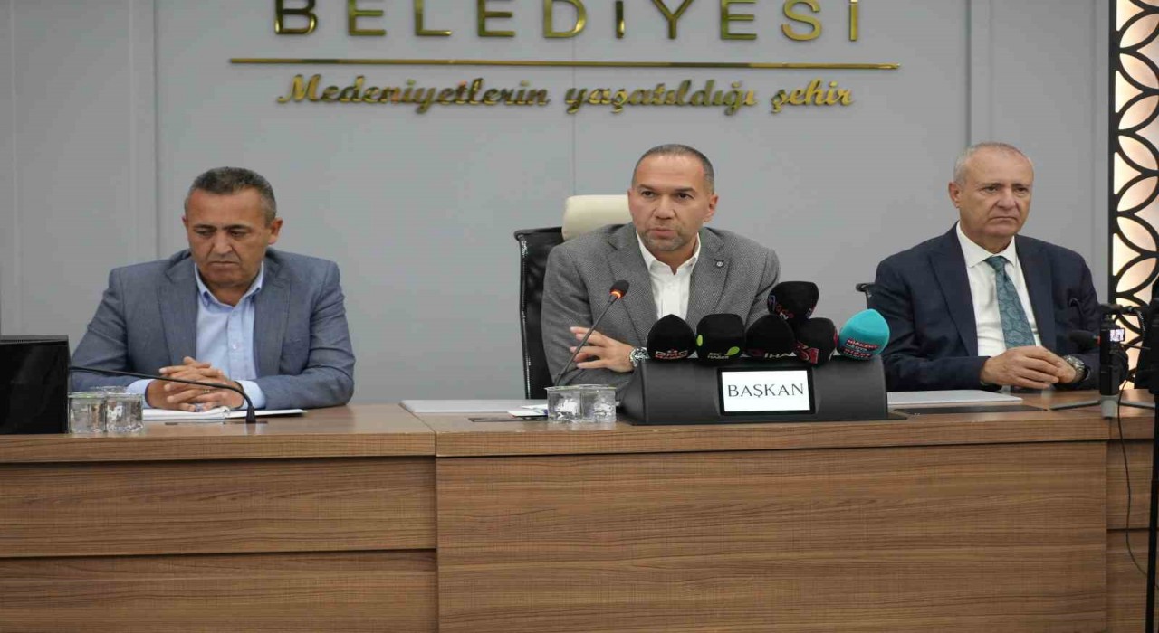 Niğdede 20 yıllık trafik hayali gerçek oldu: Tek yön dönemi başladı