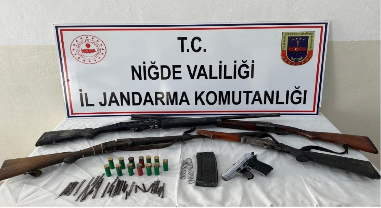 Niğdede ruhsatsız silah operasyonu: 2 kişiye adli işlem başlatıldı
