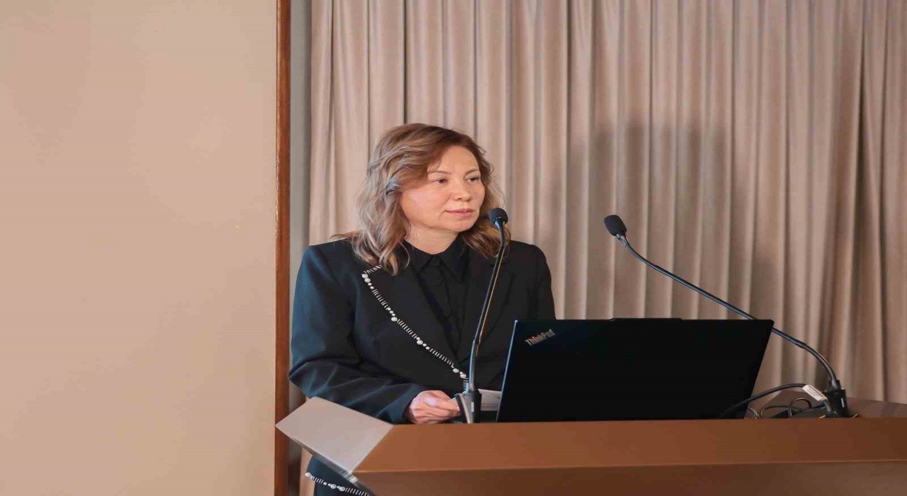 OMÜ Rektörü Prof. Dr. Fatma Aydına Yılın Üstün Başarı Ödülü