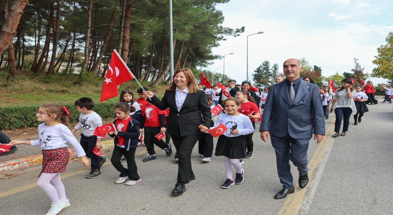 OMÜde Cumhuriyet Yürüyüşü