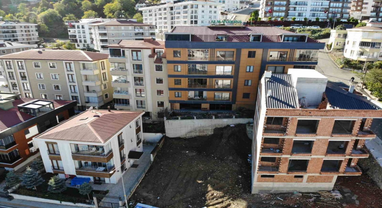 Orduda inşaat kazısı 2 binayı kullanılamaz hale getirdi: Vatandaşlar 10 gündür mağdur