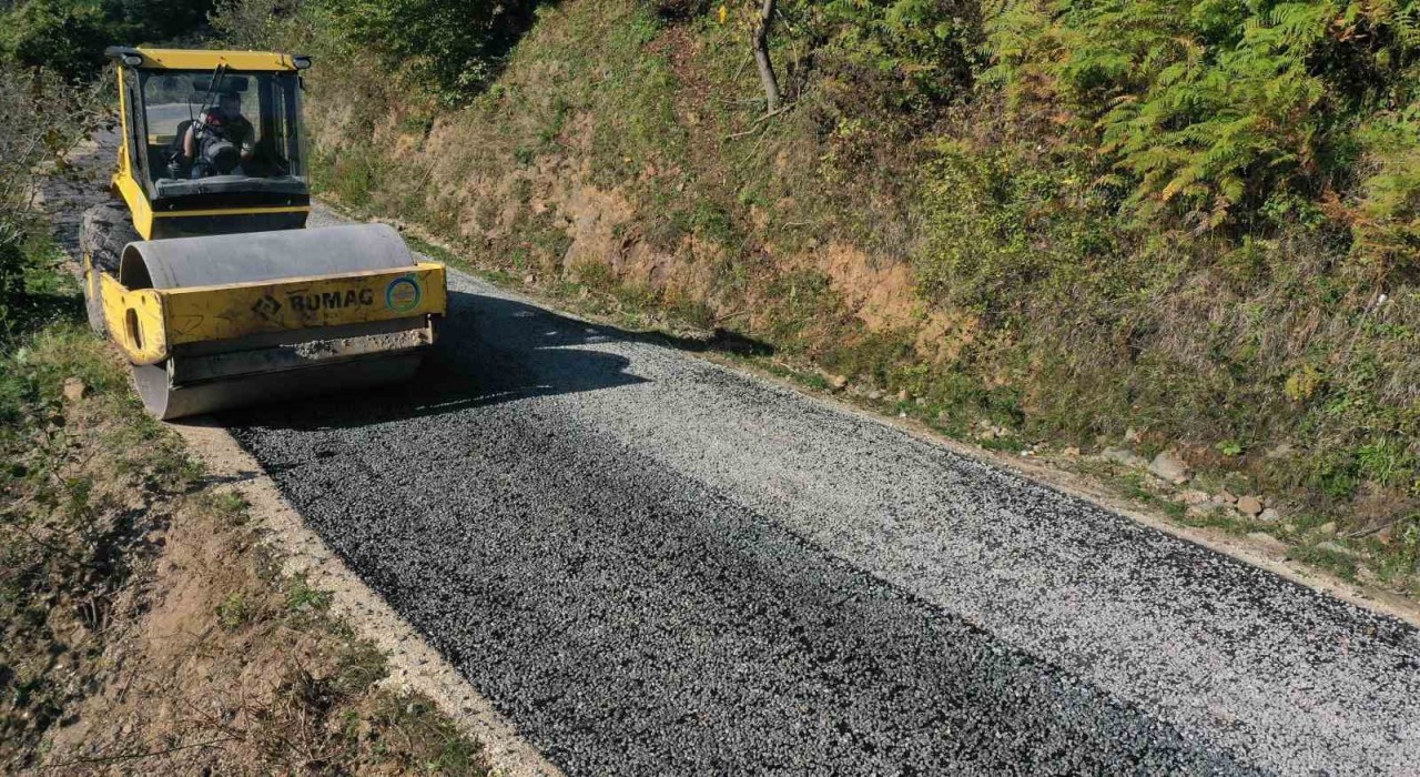 Orduda sıcak asfalt çalışmaları devam ediyor