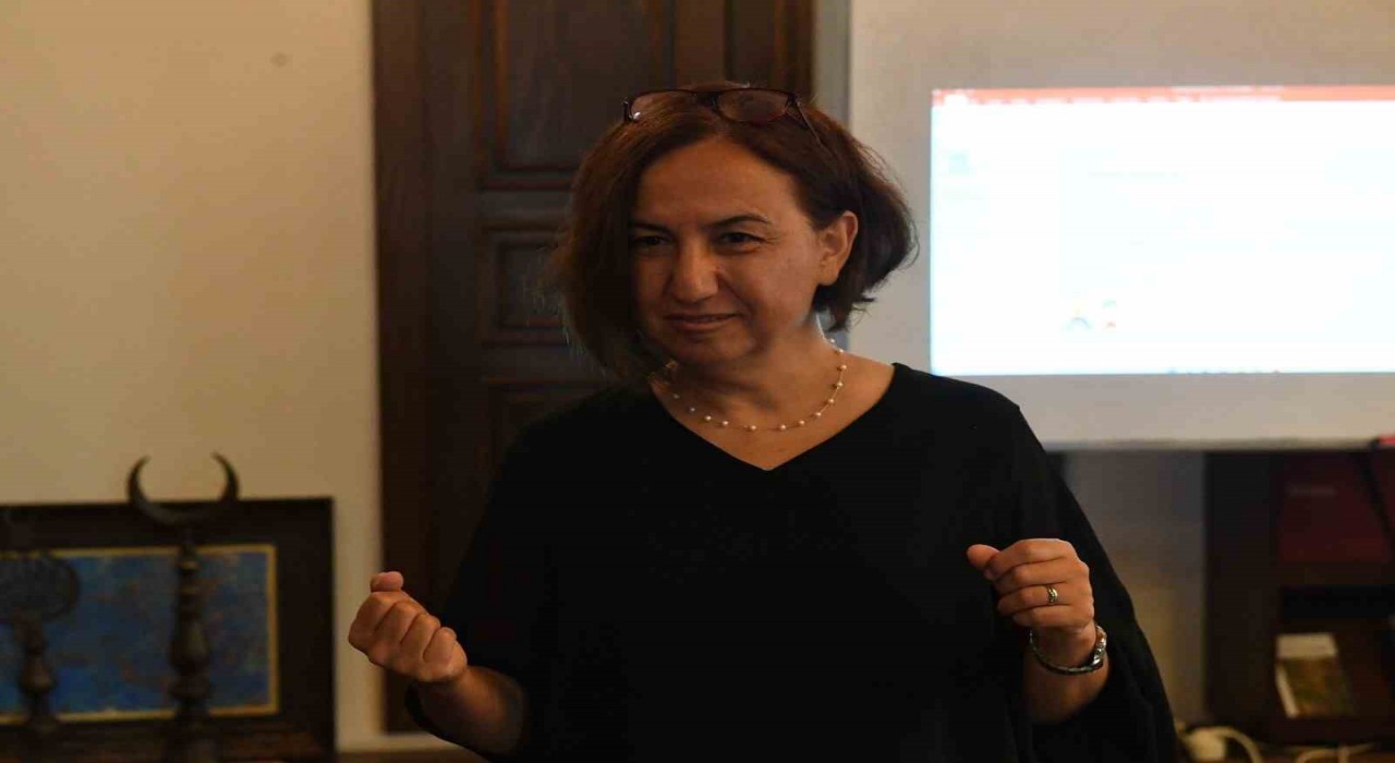 Osmangazide veliler kitap yolculuğuna çıktı