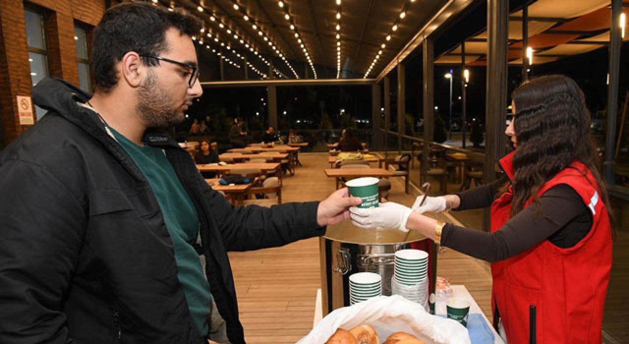 Osmaniye Belediyesi’nden Öğrencilere Her Gün Ücretsiz Çorba İkramı