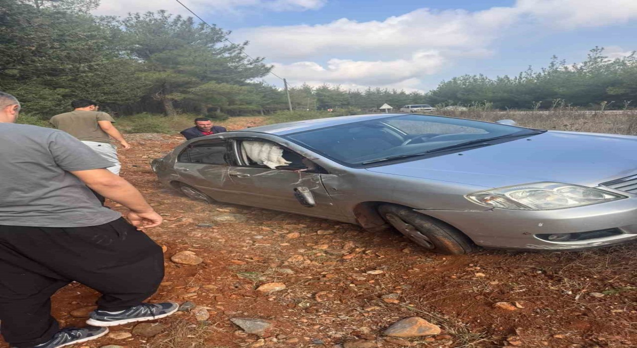 Osmaniyede kontrolden çıkan araç şarampole yuvarlandı: 1 yaralı