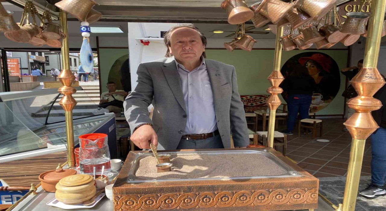Osmanlıdan günümüze kadar uzanan kumda kahveye yoğun ilgi