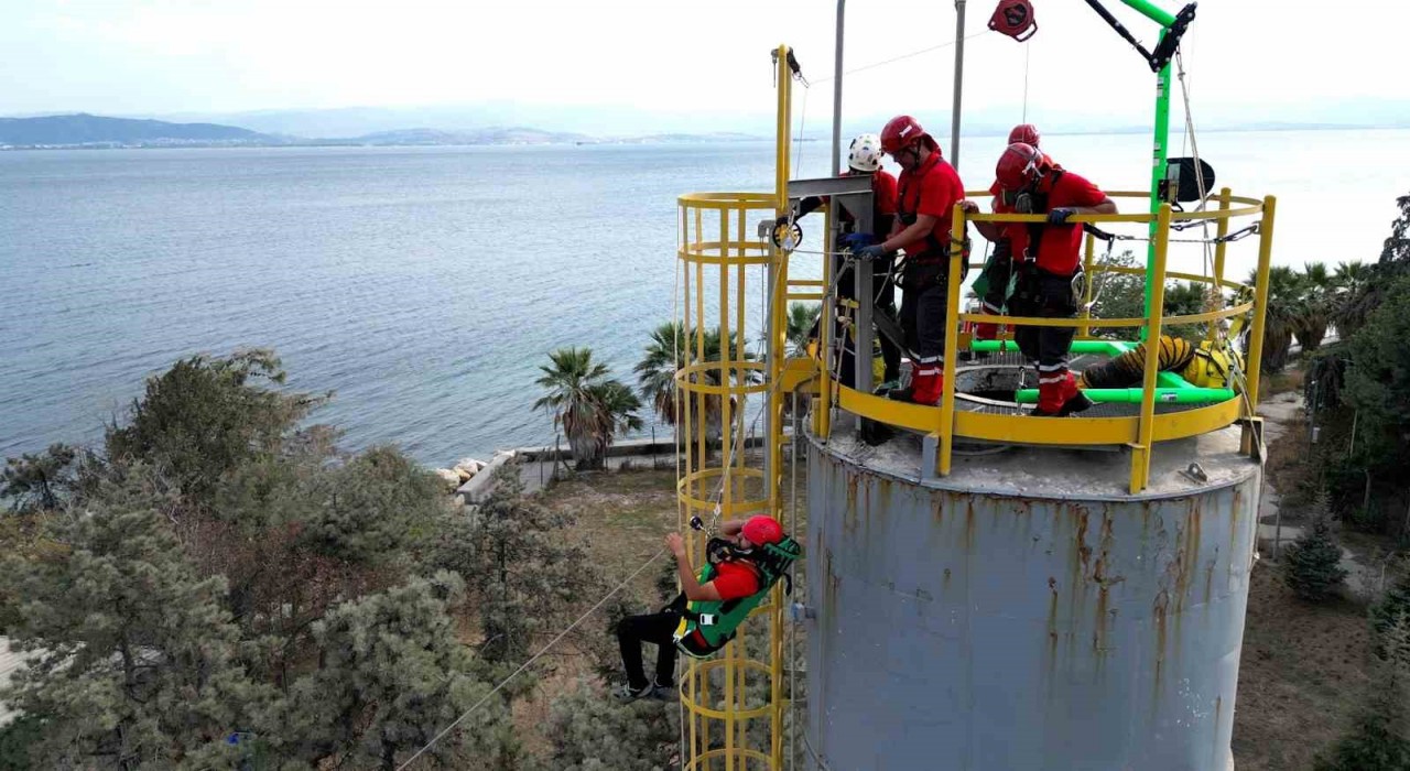 OYAK Çimentonun 7 fabrikası iş güvenliğinde en iyi olma hedefi için yarıştı