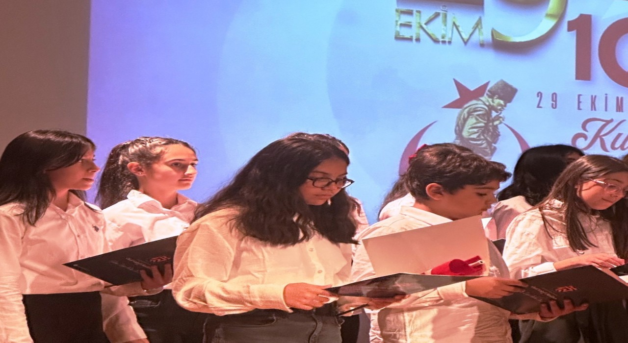 Özel Vakıf Okullarından Cumhuriyet coşkusu