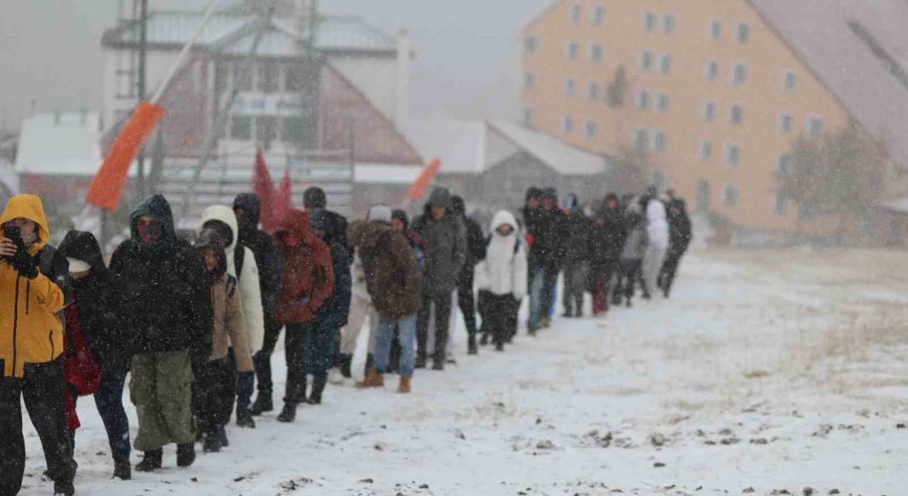 Palandökene Cumhuriyet tırmanışı
