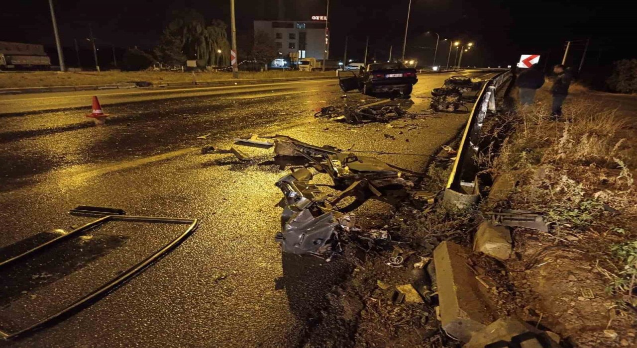 Parçalanan Tofaşta 1 kişi öldü, uzman çavuş ağır yaralandı