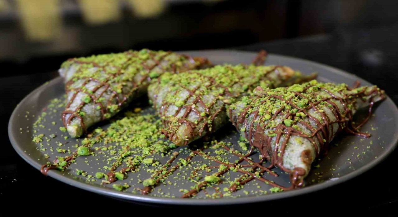 Patentli lezzet Adana bombası yok satıyor