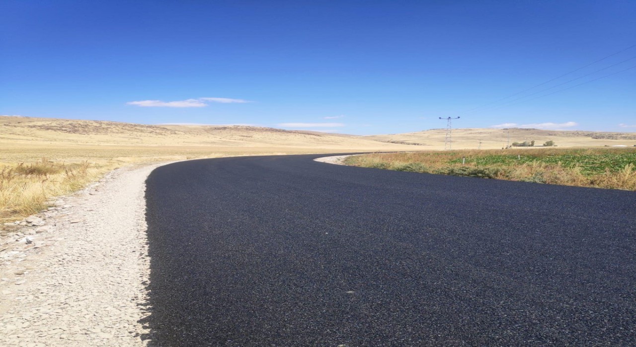 Patnosta Konakbey-Uzunca köy yolu asfalt çalışması tamamlandı