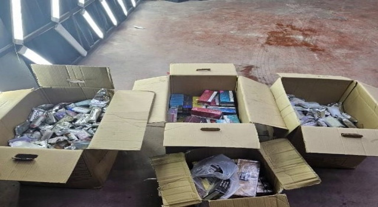 Polisten kaçakçılık operasyonu: 2 gözaltı