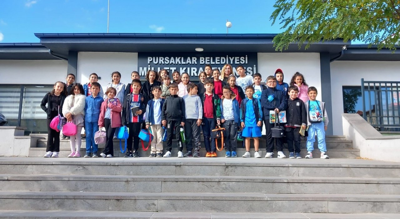 Pursaklar Belediyesi Kitap Okuma Etkinliği düzenledi