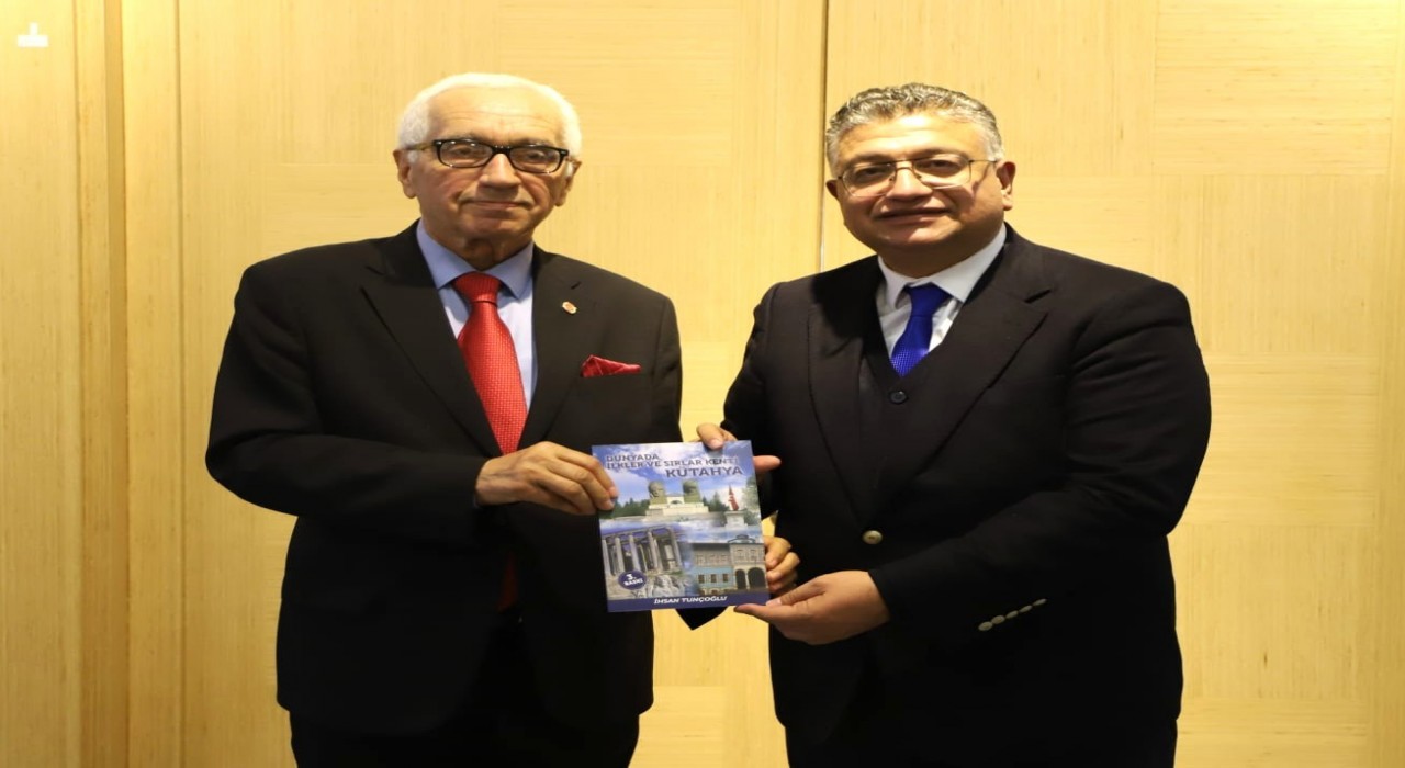 Rektör Kızıltoprak: Gazetecilik, gerçeği arama sanatıdır