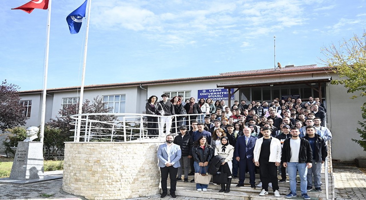 Rektör Savaş, Karahallı ve Sivaslı MYOyu ziyaret etti