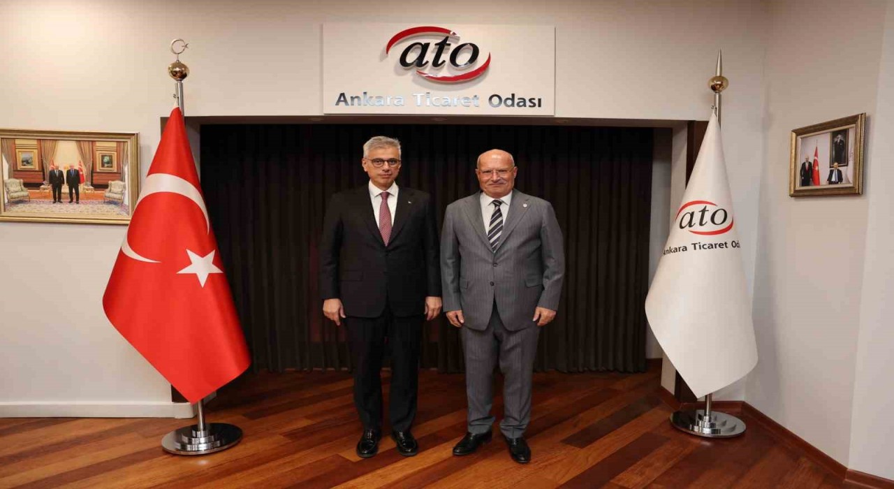 Sağlık Bakanı Memişoğlu Sağlıkta Z-İnovasyon Zirvesinde gençlerle buluştu