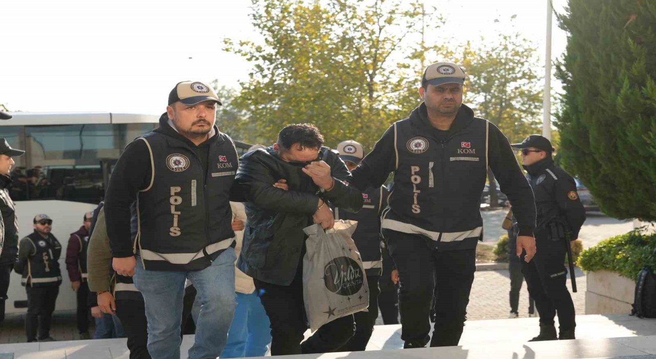 Sahte alkol testi şebekesi 100 sürücünün ehliyetini geri aldırdı