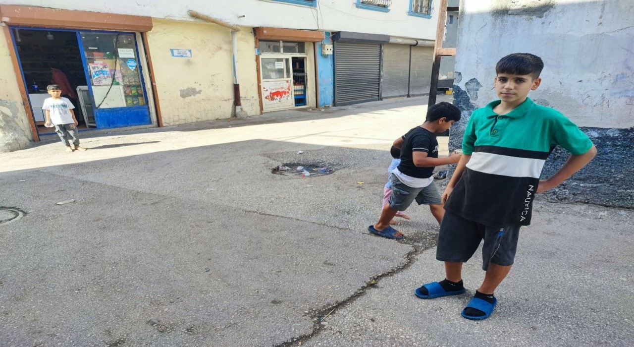 Sahte polis tarafından vurulmaktan son anda kurtulan çocuk o anları anlattı