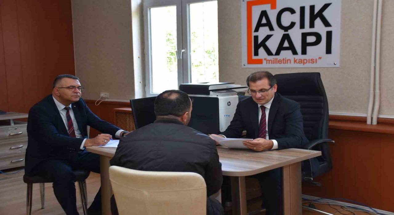 Salihli Kaymakamı Güldoğan vatandaşları dinledi