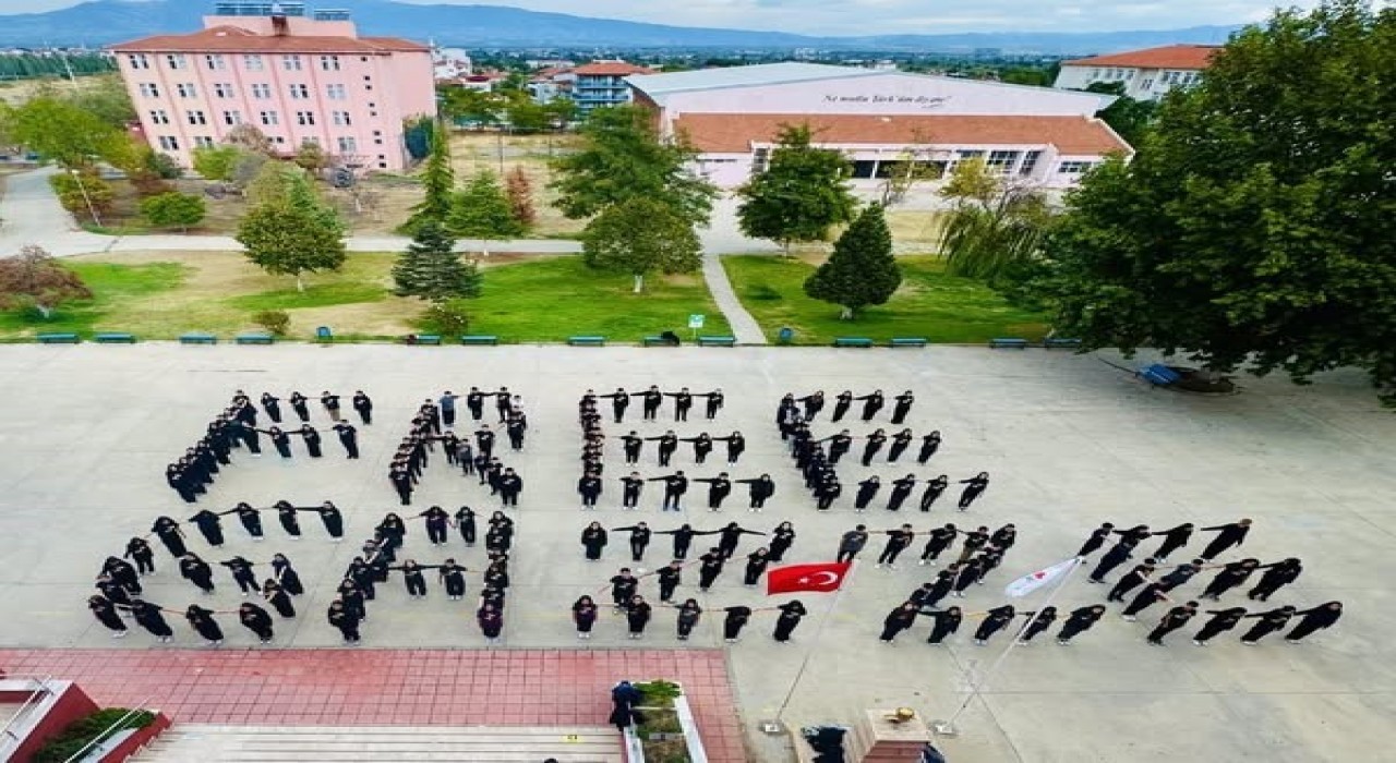 Salihlide gençlerden Gazzeye destek