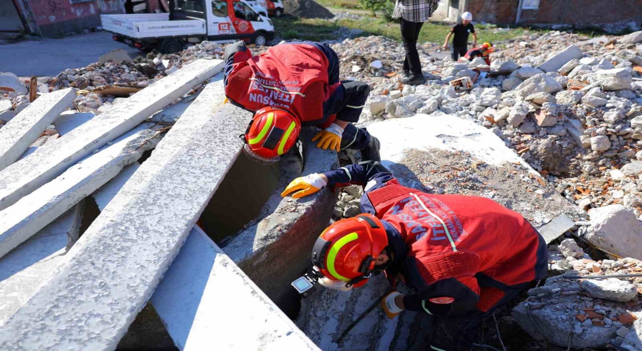 Samsun Büyükşehirden nefes kesen tatbikat
