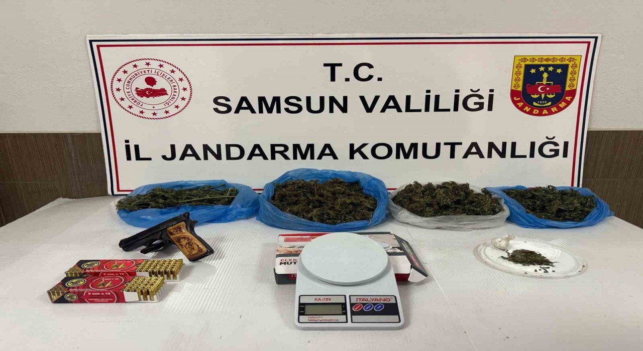 Samsunda uyuşturucu ve kaçak silah operasyonları: 3 gözaltı