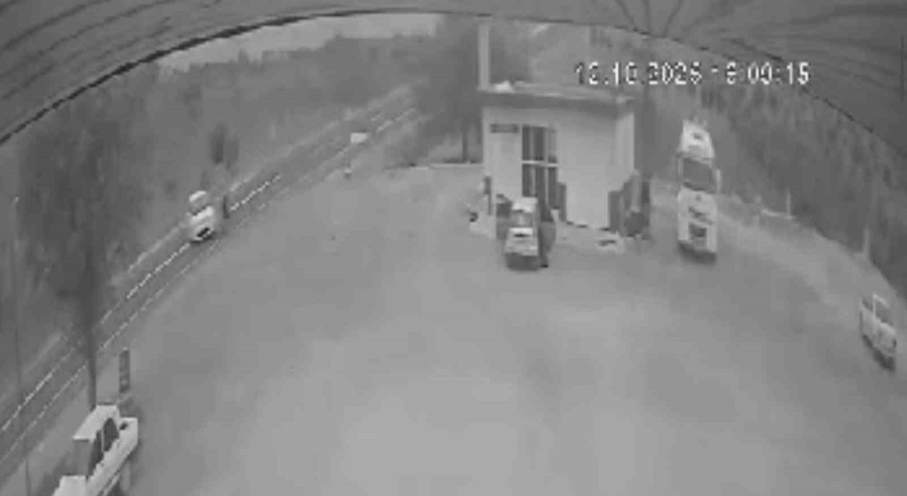 Şanlıurfada motosikletli gencin öldüğü kaza kamerada