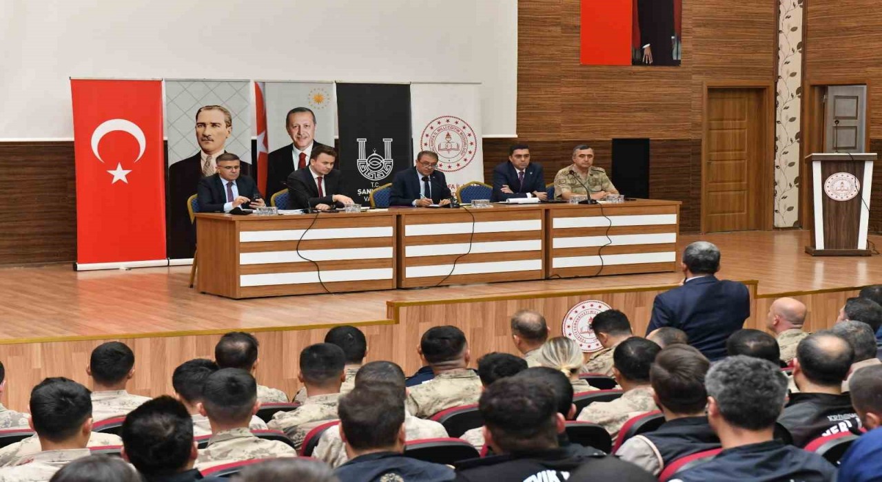 Şanlıurfada Okul ve Okul Çevresi Güvenliği değerlendirme toplantısı