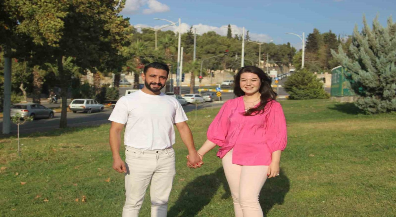 Şanlıurfada sıra dışı bir çeyiz taşıma merasimi