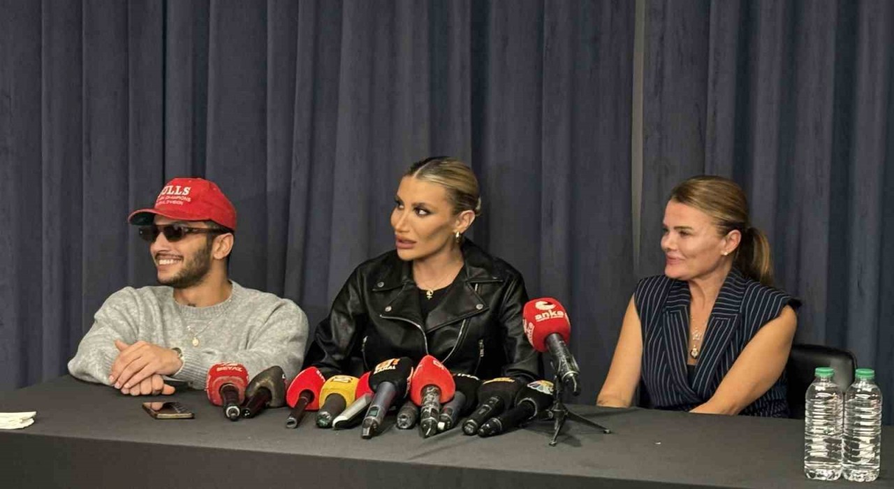 Şarkıcı İrem Derici: Alnım ana sütüm kadar ak