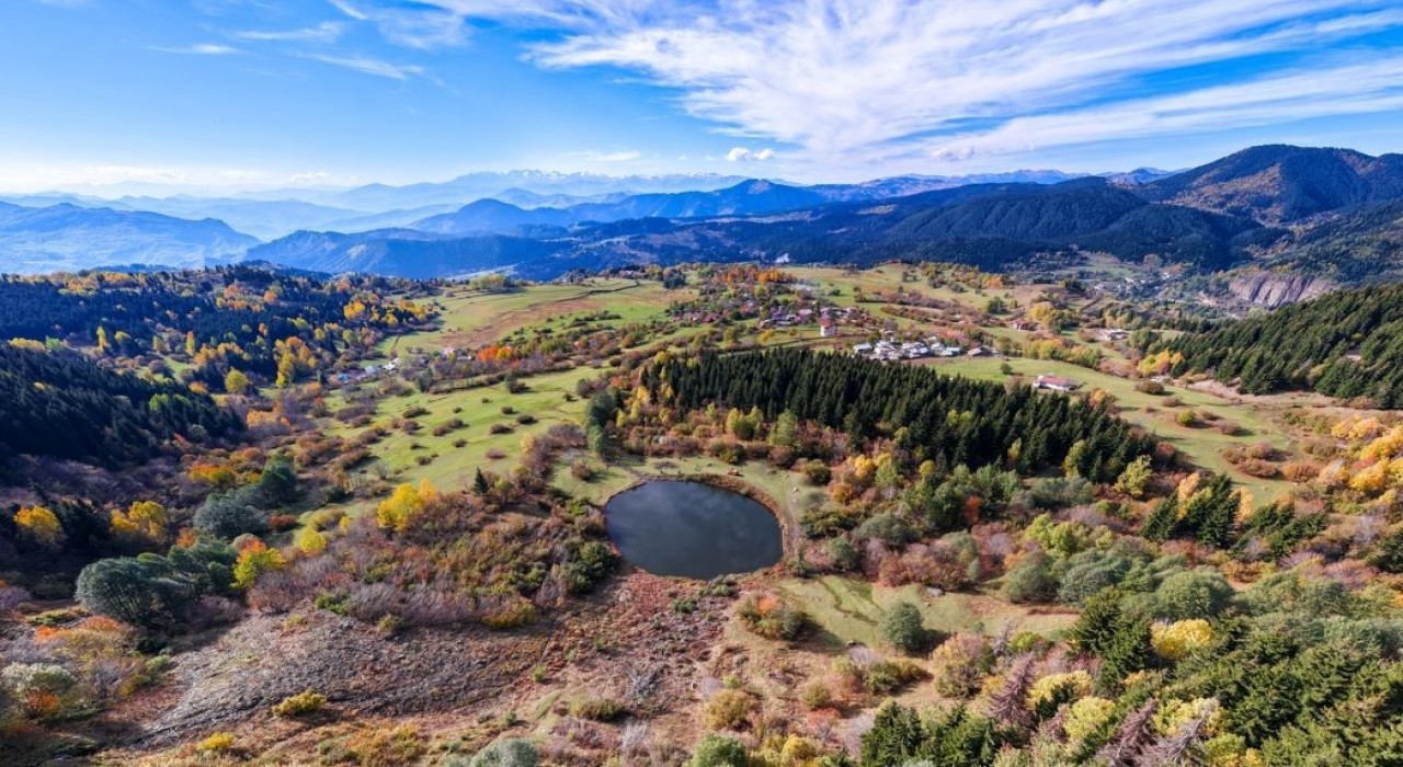 Şavşatın gözü: Rutav Gölü