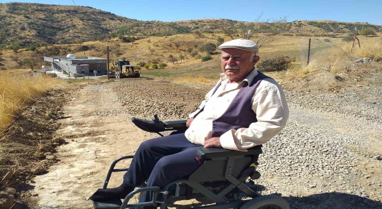 Siirtte engelli vatandaş için bozuk olan yol düzeltildi