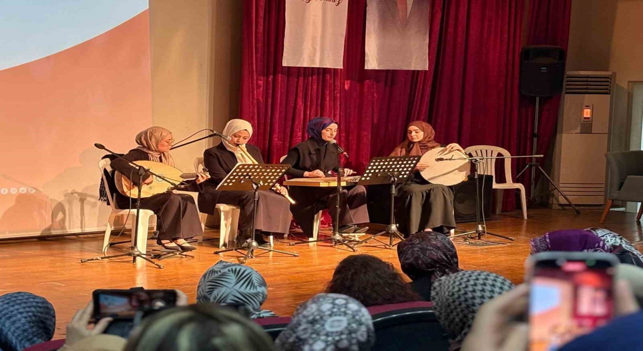 Sincan Belediyesi, Nilhan Osmanoğlunu Sincanlı kadınlarla buluşturdu