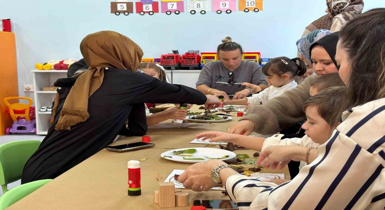 Sincan Belediyesi Plevne Anne Çocuk Oyun Evinde sonbahar coşkusu