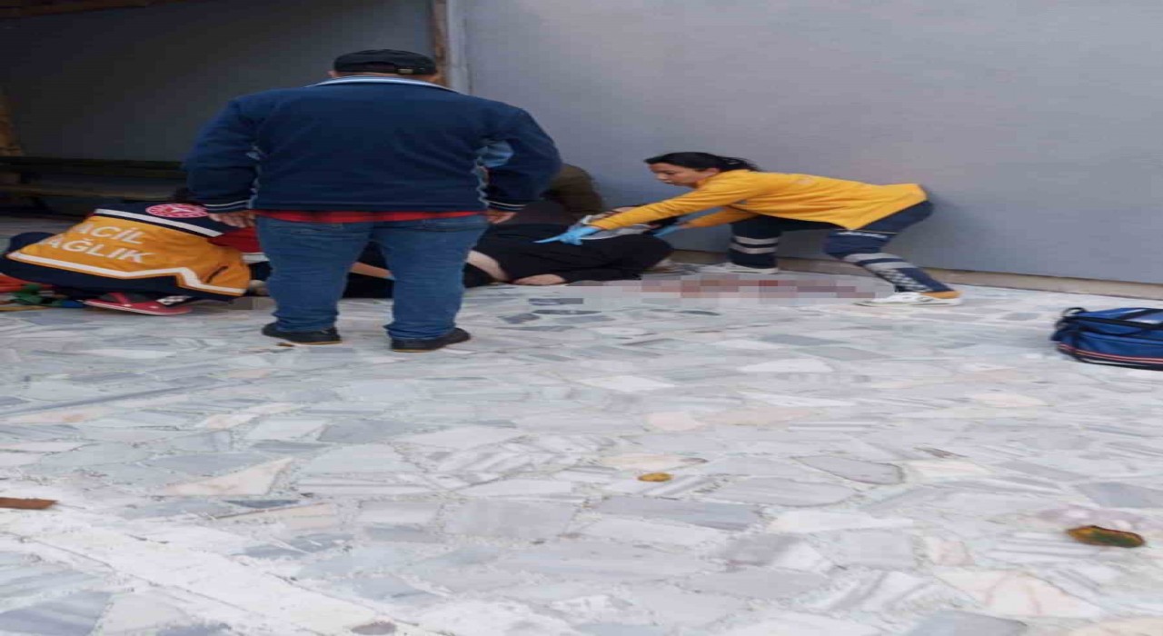 Sinopta yüksekten düşen genç yaralandı