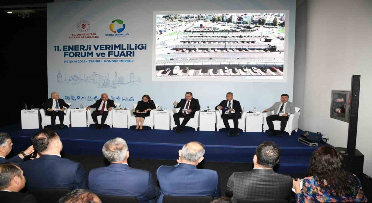 Sivas Belediyesinin enerji projeleri İstanbulda ilgi gördü