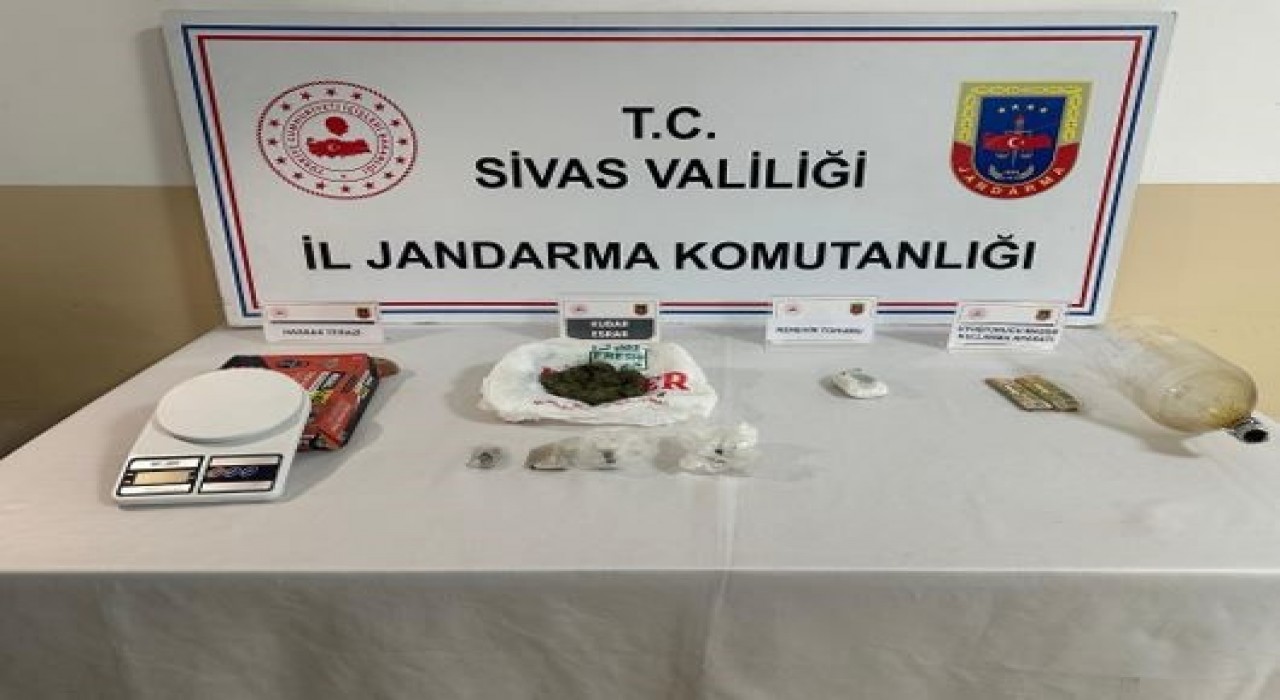 Sivasta jandarmadan uyuşturucu operasyonu: 1 kişi tutuklandı