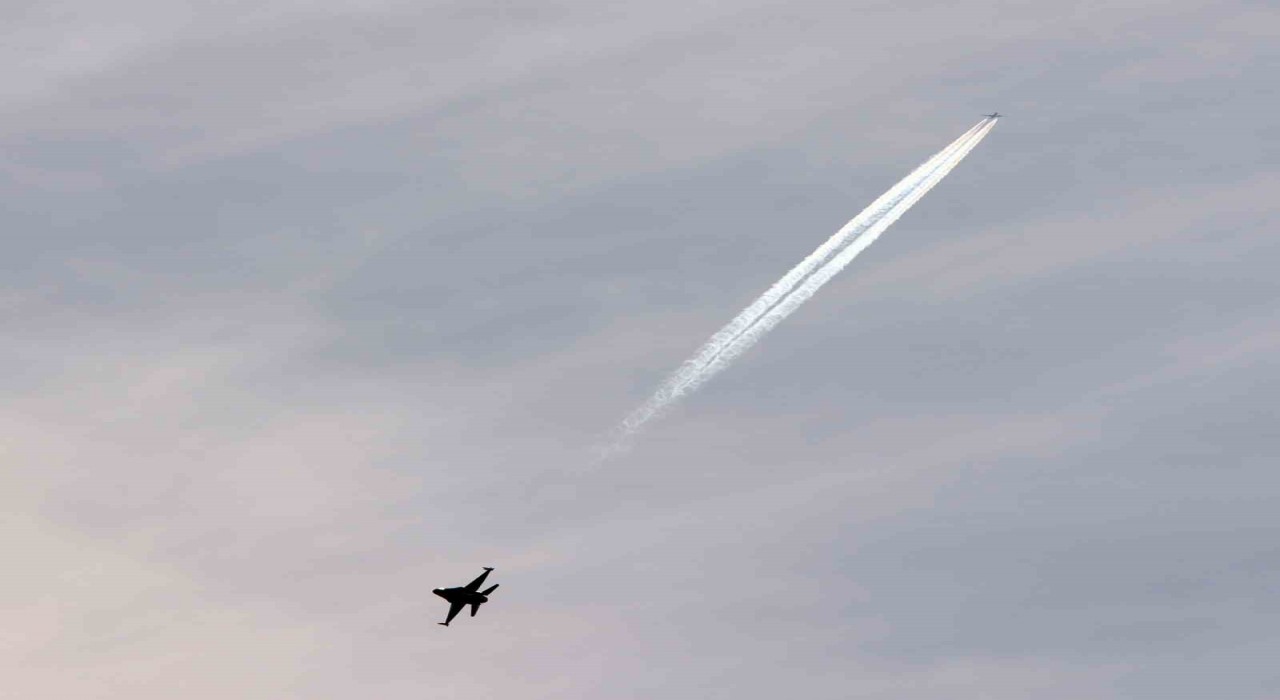 SOLOTÜRK Kayserilileri büyüledi