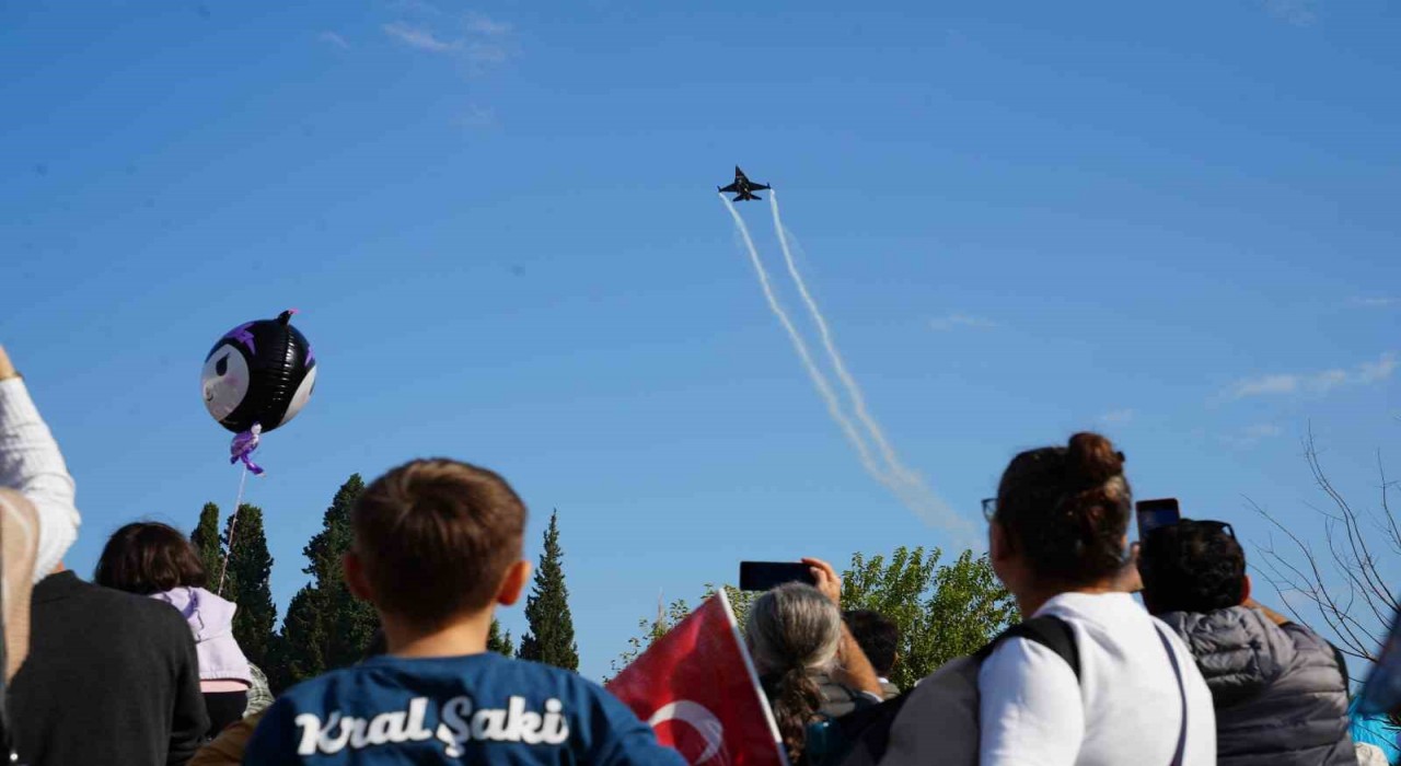 SOLOTÜRKten Pamukkale semalarında Cumhuriyet coşkusu