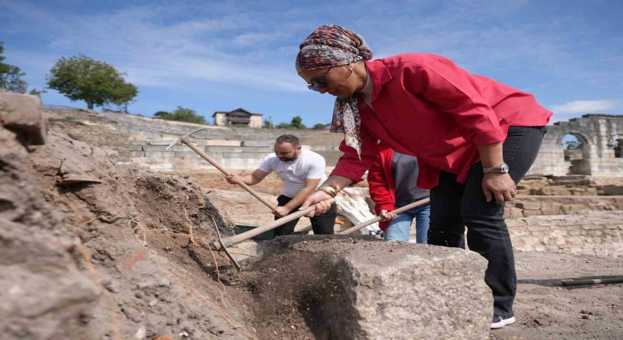 Sosyal Yardım İşleri çalışanları bu sefer tarihe dokundu