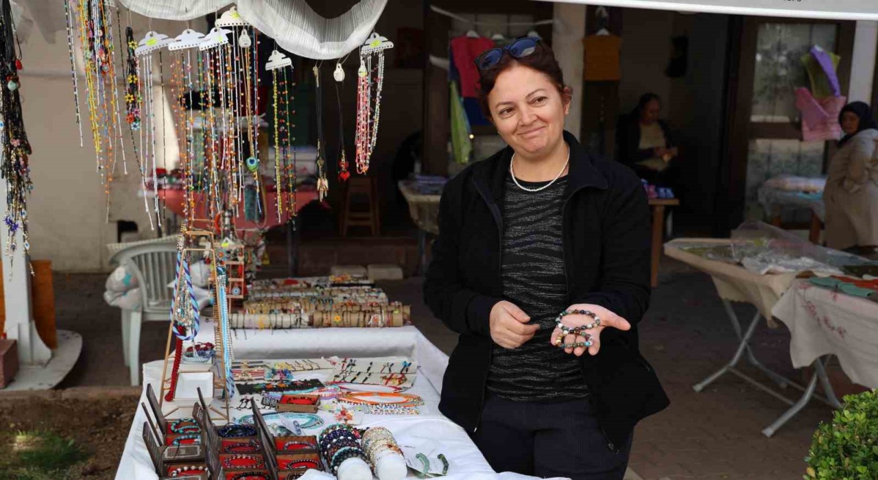 Stres ve kaygı yönetiminde yeni trend: Doğal taş bileklik