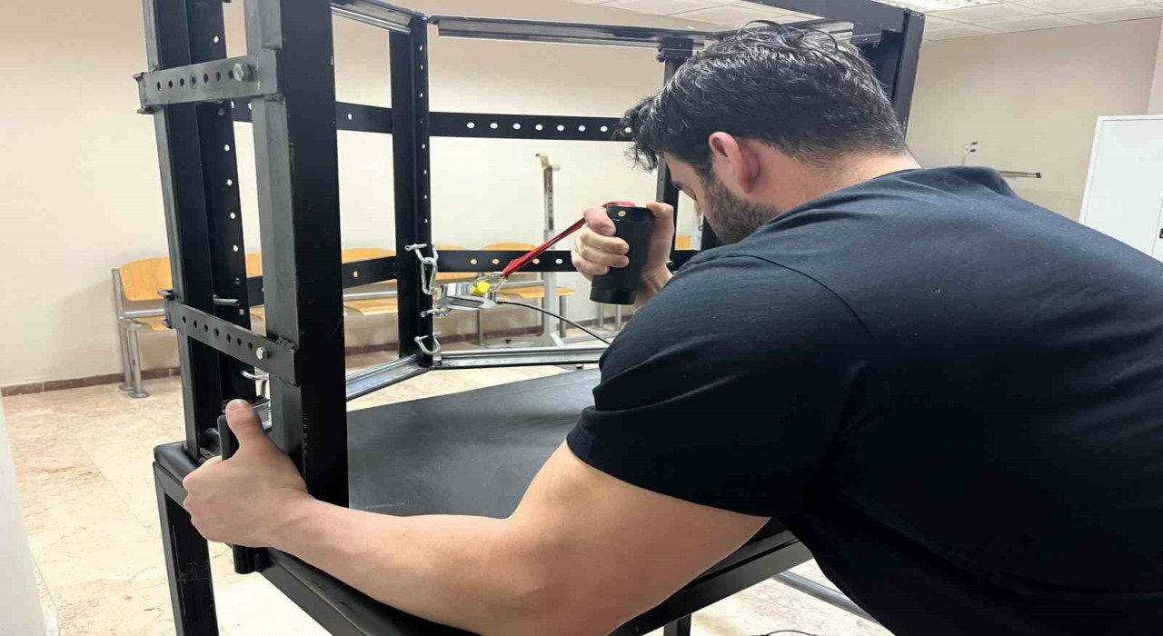 SUBÜde geliştirilen bilek güreşi için kuvvet ölçüm aracına patent