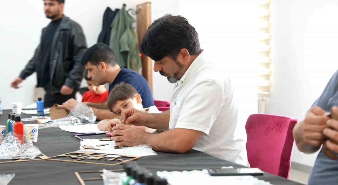 Sultangazi Belediyesinden Baba Çocuk Atölyesi