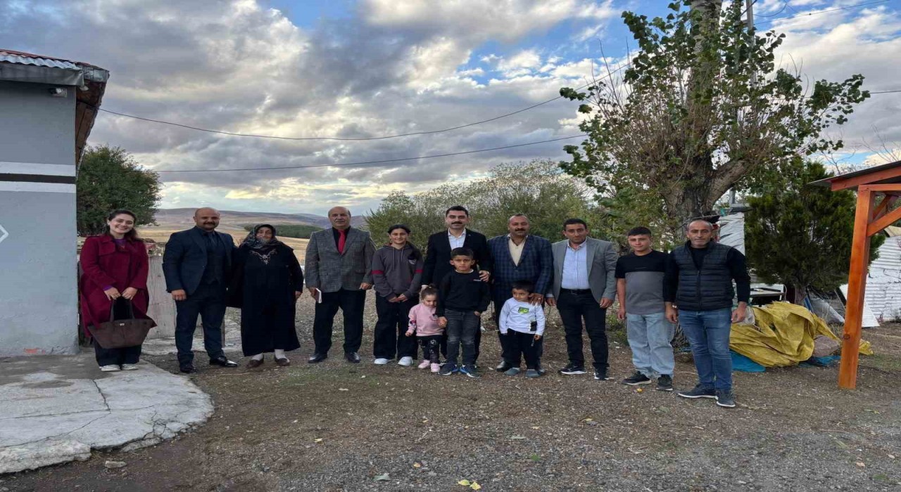 Susuzda öğrenciler evlerinde ziyaret ediliyor